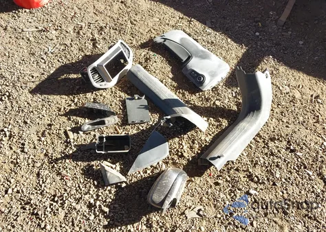 2018 Jeep Compass Altitude 4X4 z USA, uszkodzony, nr VIN 3C4NJDBBXJT453992